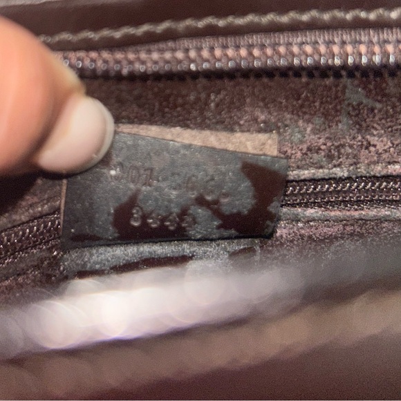 Gucci Black Leather Shoulder Bag - Picture 13 of 13
